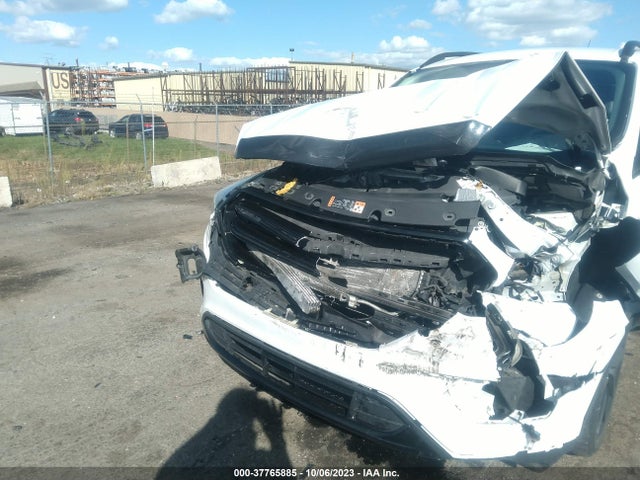 Ford ESCAPE SE 2017 1FMCU0GD8HUB28299 Image 6