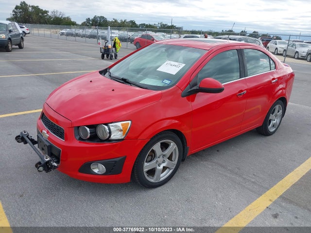 Chevrolet SONIC LTZ 2015 1G1JE5SB9F4126840 Image 2