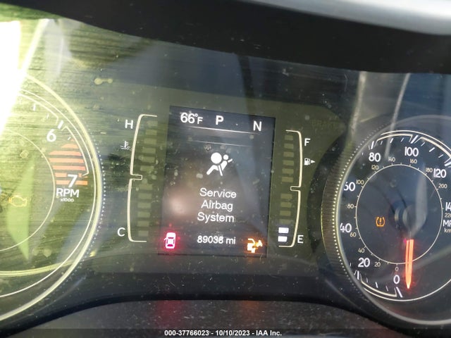 Продажа на аукционе авто 2018 Jeep Cherokee Latitude Plus 4x4, vin: 1C4PJMLB3JD500468, номер лота: 37766023
