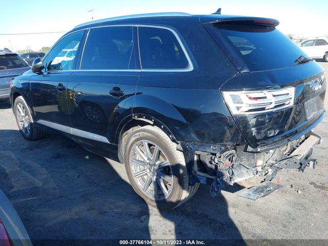 WA1LHAF7XKD043492 Audi Q7 Premium Plus