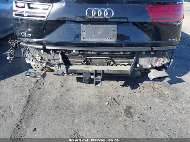 WA1LHAF7XKD043492 Audi Q7 Premium Plus