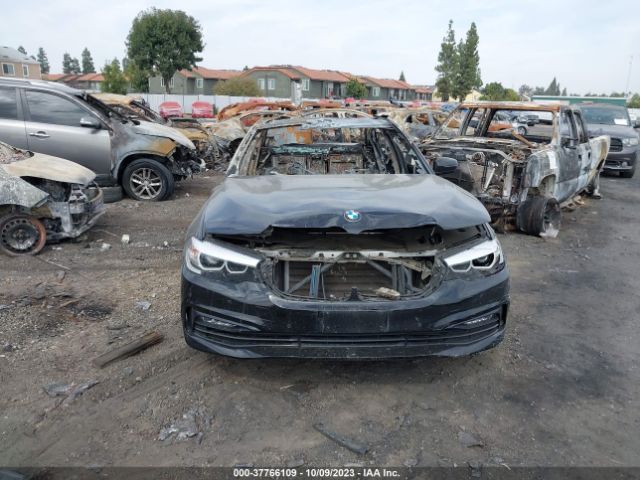 WBAJA9C52JB032738 BMW 530e Iperformance