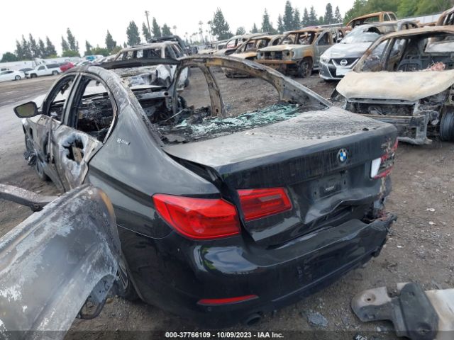WBAJA9C52JB032738 BMW 530e Iperformance