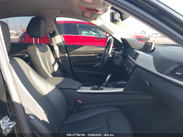 WBA8E1G5XGNT38088 BMW 3 Series 320i
