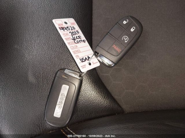 3C4NJDBBXJT350166 Jeep Compass Latitude