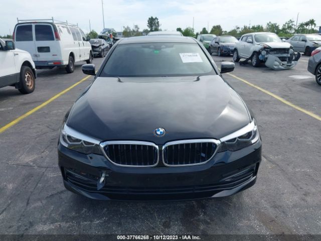 WBAJA9C50JB252198 BMW 5 Series 530e Iperformance