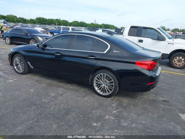 WBAJA9C50JB252198 BMW 5 Series 530e Iperformance