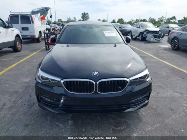 WBAJA9C50JB252198 BMW 5 Series 530e Iperformance