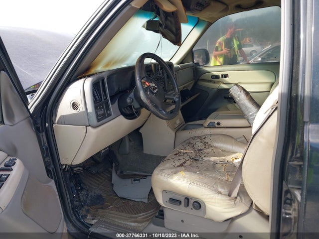 2001 GMC YUKON XL 3GKGK26UX1G123126 Photo 5