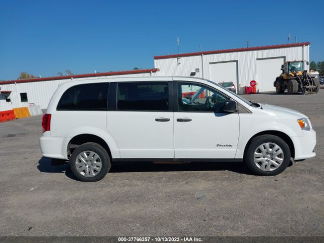 2C7WDGBG2KR803082 Dodge Grand Caravan Se
