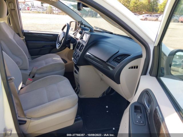 2C7WDGBG2KR803082 Dodge Grand Caravan Se
