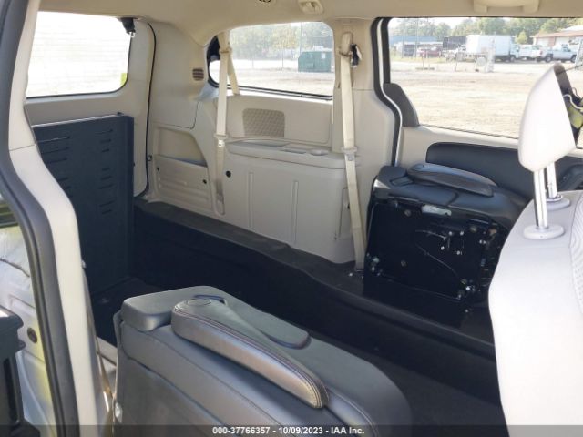 2C7WDGBG2KR803082 Dodge Grand Caravan Se