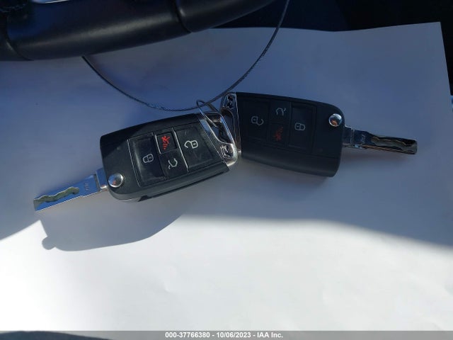 WVWVF7AU2HW110488 Volkswagen Golf R