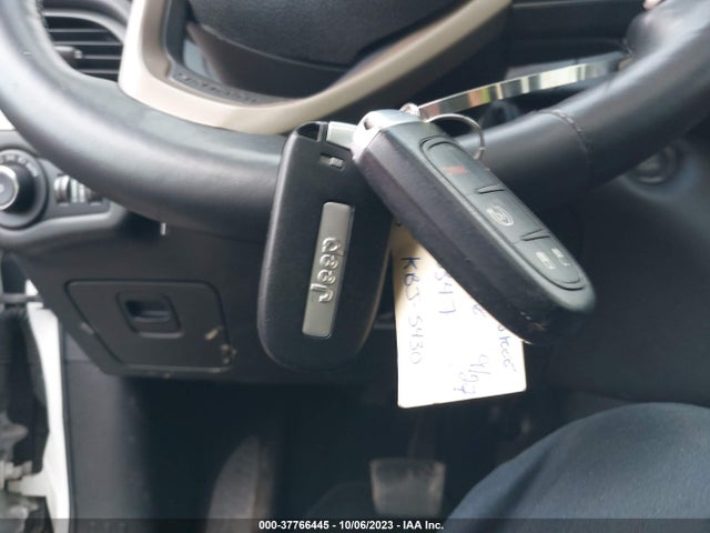 37766445 :رقم المزاد ، 1C4PJLDS3FW585347 vin ، 2015 Jeep Cherokee Limited مزاد بيع
