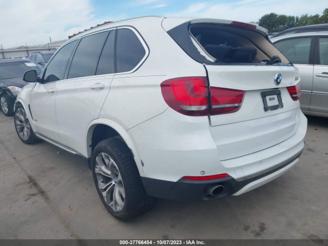2016 BMW X5 5UXKR0C53G0U12086 Photo 2