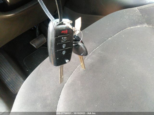 KNDJN2A27F7760217 KIA Soul Base