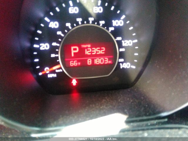 KNDJN2A27F7760217 KIA Soul Base