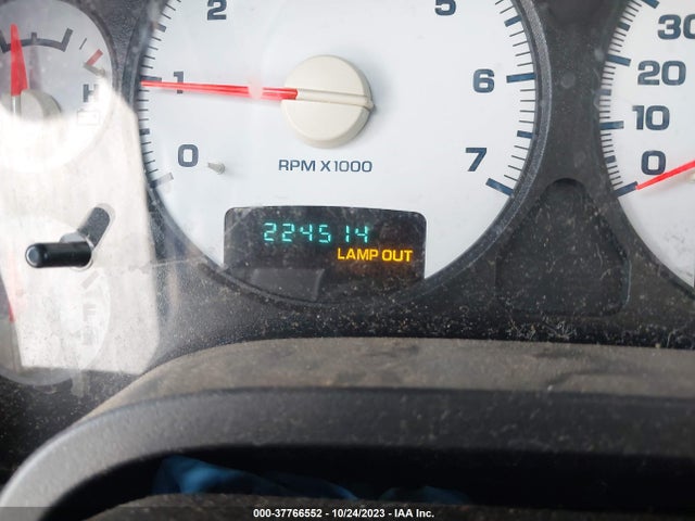2005 DODGE RAM 1500 SLT VIN: 1D7HA18DX5J537849