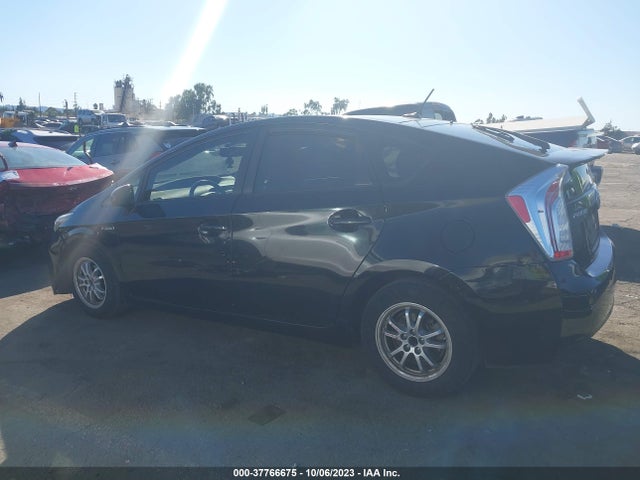 Toyota Prius Four 2015 JTDKN3DU4F0456780 Image 14