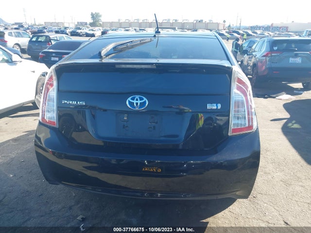 Toyota Prius Four 2015 JTDKN3DU4F0456780 Image 16