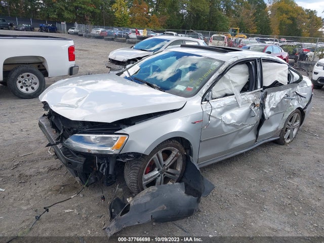 3VW4T7AJ0GM323414 Volkswagen Jetta Sedan 2.0t Gli Se