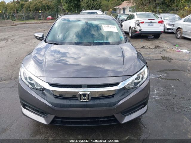 19XFC2F55HE045535 Honda Civic Sedan Lx