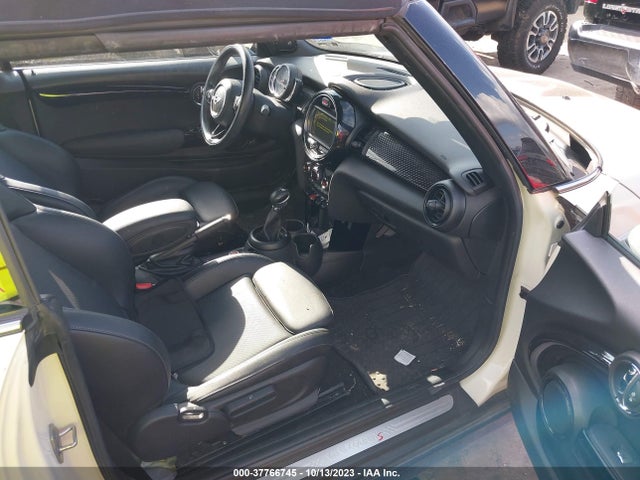 2018 MINI CONVERTIBLE WMWWG9C53J3E38402 Photo 4