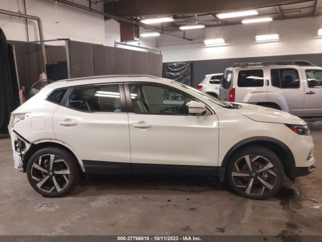 JN1BJ1CW6NW496943 Nissan Rogue Sport Sl
