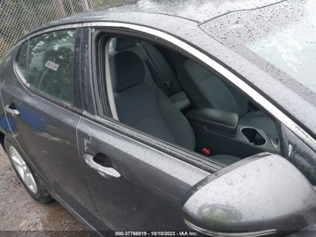 KNAGM4A72F5640886 KIA Optima Lx