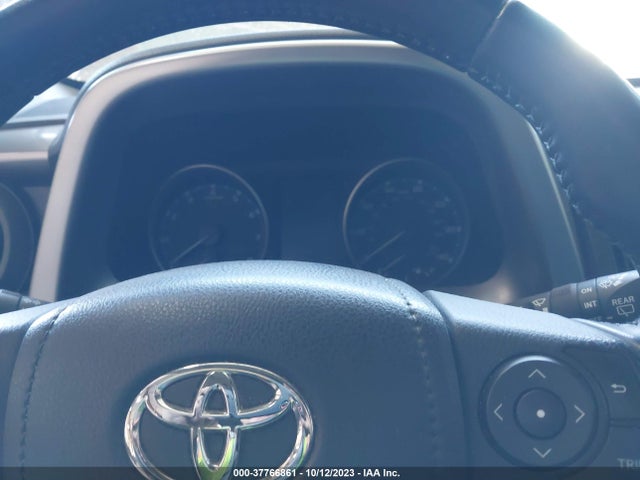 Toyota Rav4 Xle 2017 JTMWFREV8HD097289 Image 15
