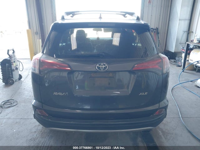 Toyota Rav4 Xle 2017 JTMWFREV8HD097289 Image 16
