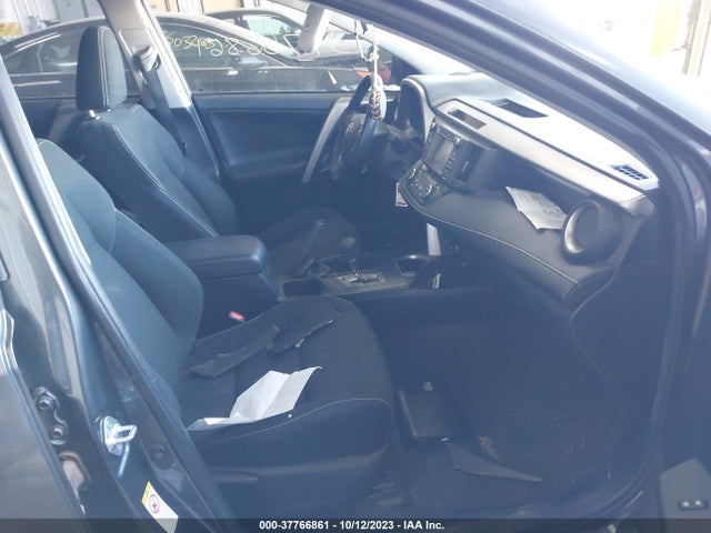 Toyota Rav4 Xle 2017 JTMWFREV8HD097289 Image 5
