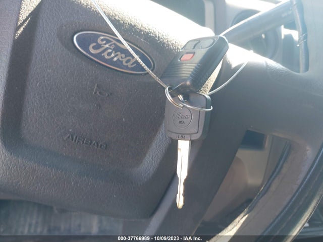 2009 FORD F-150 STX/XL VIN: 1FTRX12W89KB42589