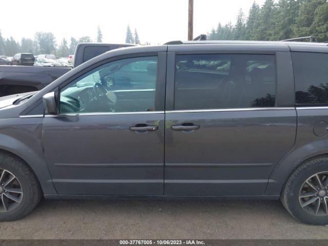 2C4RDGCG4HR689779 Dodge Grand Caravan Sxt