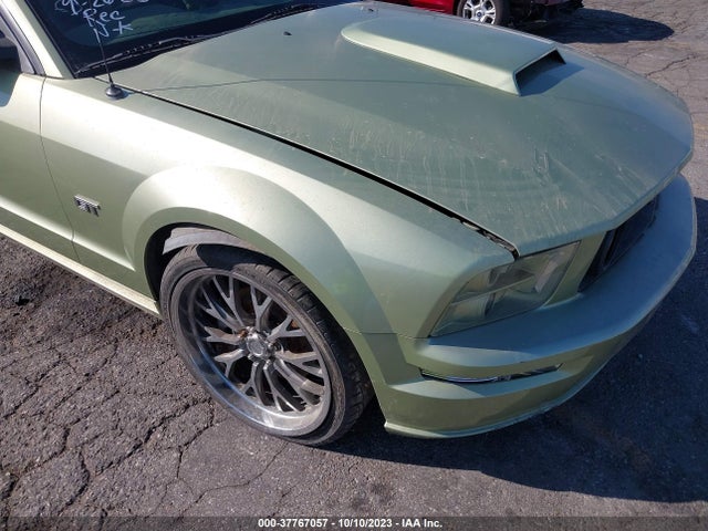 2005 FORD MUSTANG GT VIN: 1ZVHT82H155208715