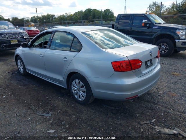 3VW2K7AJ2EM317783 Volkswagen Jetta Sedan S