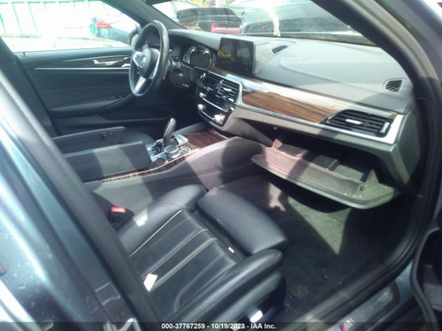 WBAJE7C54JWC54573 BMW 5 Series 540i Xdrive
