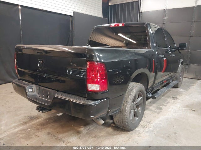 RAM 1500 Express 2018 3C6RR7KT9JG235434 Image 4