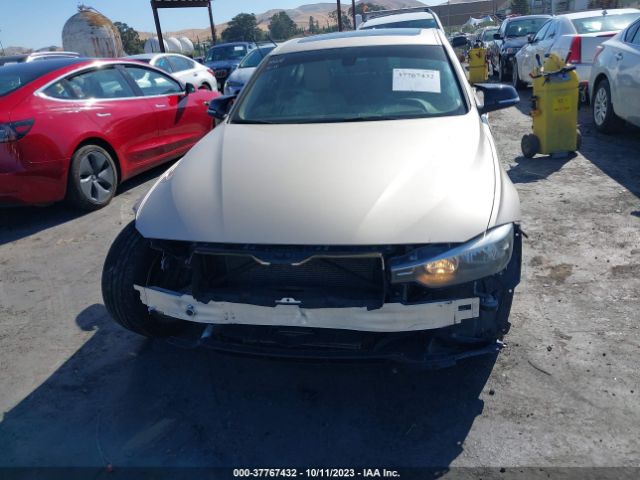 WBA3C1C55FK119531 BMW 3 Series 328i