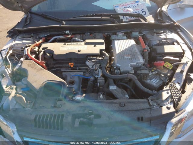 1HGCR6F79FA008810 Honda Accord Hybrid Touring