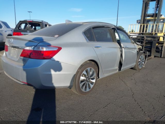 1HGCR6F79FA008810 Honda Accord Hybrid Touring
