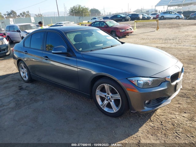 2014 WBA3C1C57EK110263 main image