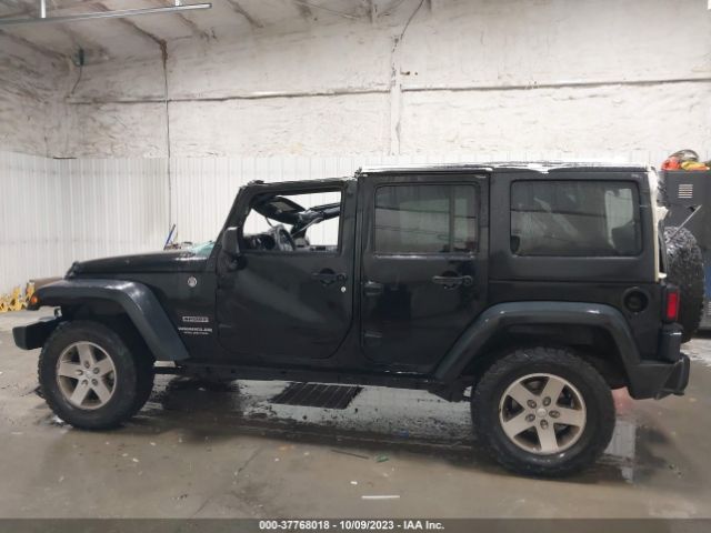 1C4BJWDGXHL746840 Jeep Wrangler Unlimited Sport