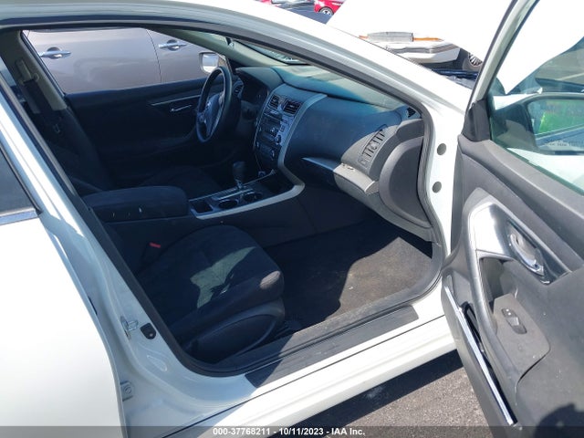 Nissan Altima 2.5 S 2014 1N4AL3AP5EN357540 Image 5