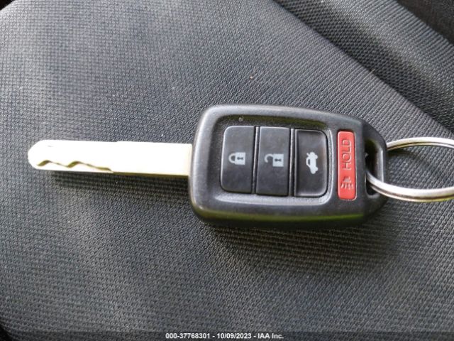 19XFC2F68KE211417 Honda Civic Sedan Lx