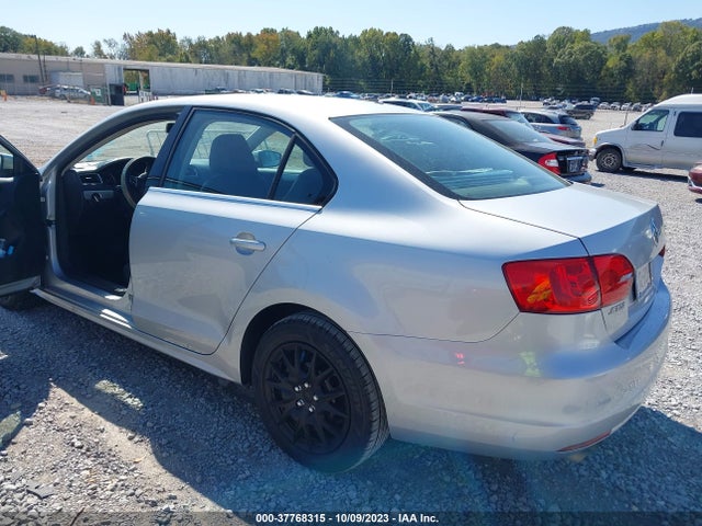 37768315 :رقم المزاد ، 3VWDP7AJ5DM406398 vin ، 2013 Volkswagen Jetta Sedan Se مزاد بيع