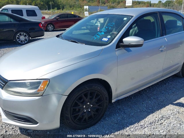 37768315 :رقم المزاد ، 3VWDP7AJ5DM406398 vin ، 2013 Volkswagen Jetta Sedan Se مزاد بيع