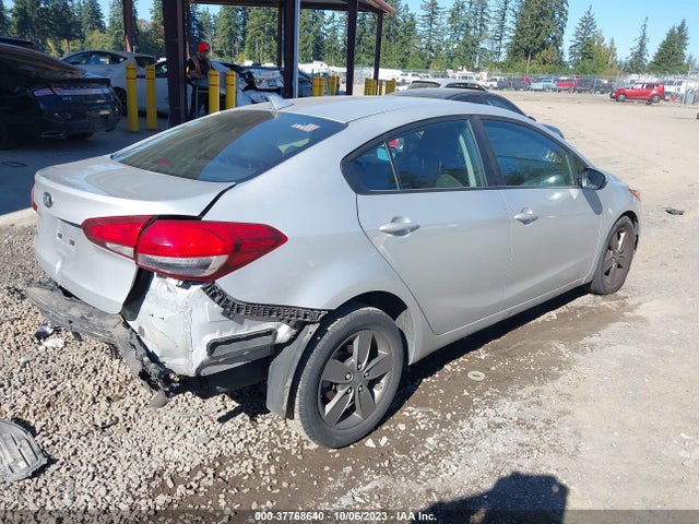 KIA FORTE LX 2017 3KPFK4A76HE143139 Image 4