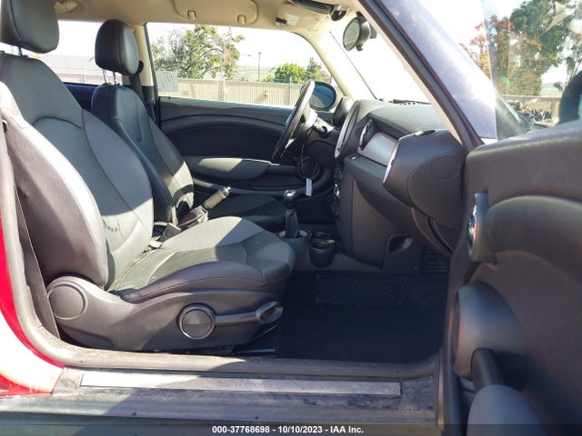 2011 MINI COOPER WMWSU3C51BTX97346 Photo 4