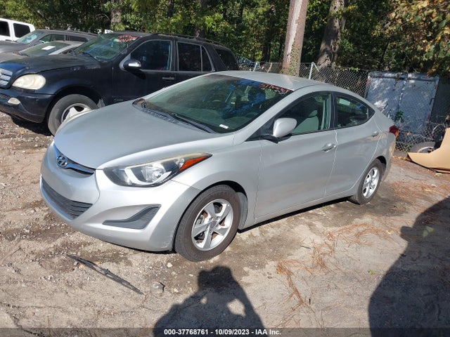 Hyundai ELANTRA SE 2015 5NPDH4AE0FH557675 Image 2
